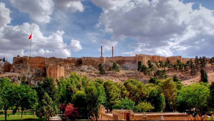 Urfa Kalesi Hakkında Bilmeniz Gereken 8 Önemli Bilgi