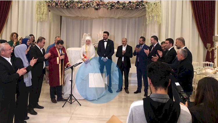 Karageçili Ailesinde Ayşegül & M.Berat'ın Mutlu Günü