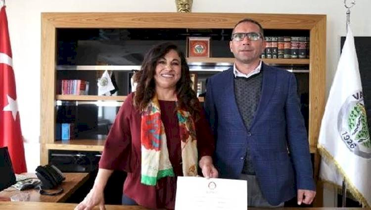 Görevden Alınan 2 HDP'li Belediye Eş Başkanı Daha Tutuklandı