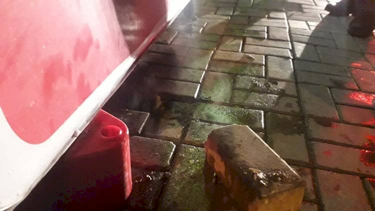 Şanlıurfa'da Kaldırım Taşlarının Altından Çıkan Dumanın Sırrı Çözülemiyor