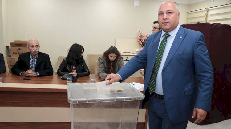 Ceylanpınar'da Aksak'tan Boşalan Koltuğa Feyyaz Soylu Geçti