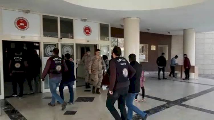 Kaza değil cinayet: Sopalarla kovalayıp arabayla ezdiler
