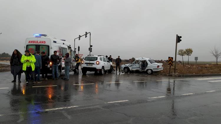Viranşehir ve Bozova'da meydana gelen trafik kazalarında 9 kişi yaralandı