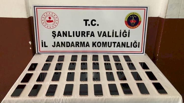 Viranşehir'de gümrük kaçağı akıllı telefon ele geçirildi