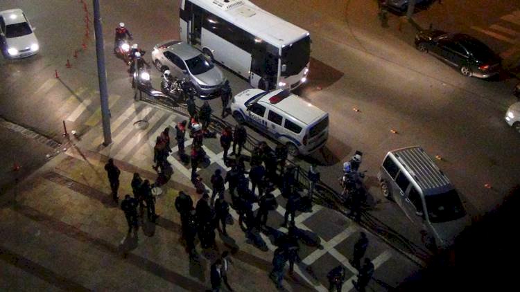 Şanlıurfa'da Bıçaklı Kavga 2 Kişi Yaralandı