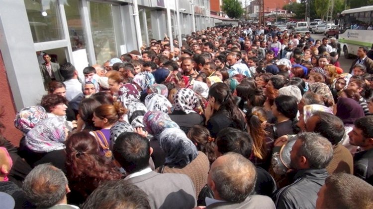 İşsizlik Rakamları Açıklandı / İşsizler Ordusuna 608 Bin Kişi Daha Eklendi