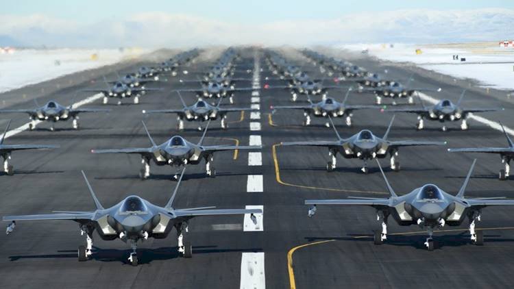 Yunanistan'ın F-35 Fırsatçılığı Türkiye'nin Uçaklarını Bize Satın