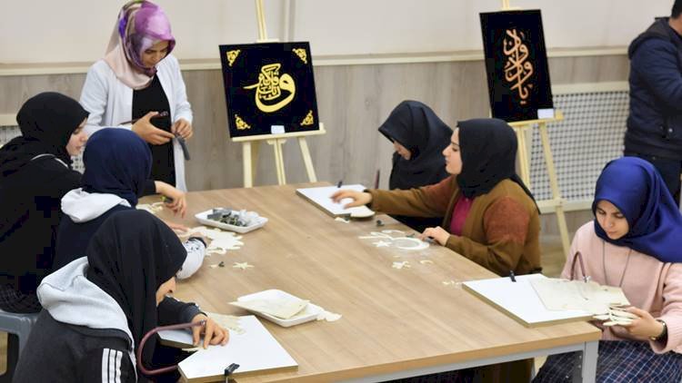 Siverek'te Öğrenciler El Sanatlarını Yaşatmak İçin Seferber Oldu