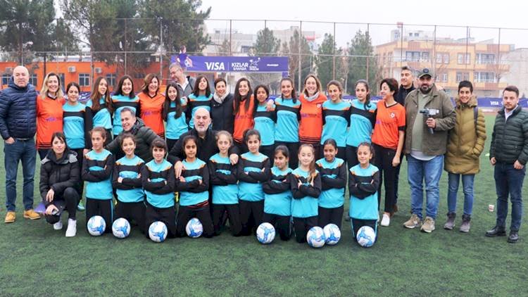 Şanlıurfa'da Kız Çocuklarına Yönelik Ücretsiz Futbol Okulu