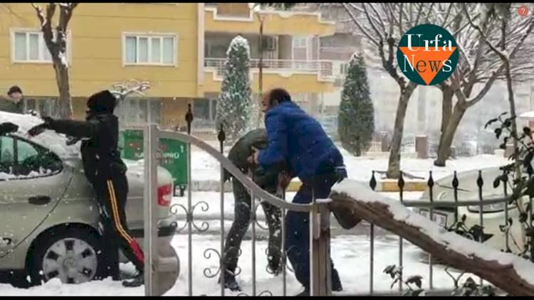 Şanlıurfa'da Kar Yağışı Şenliğe Döndü