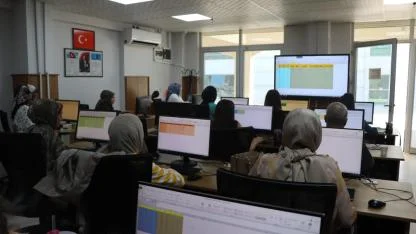 Büyükşehir bilgisayar operatörlüğü ve klavye kursu başlattı