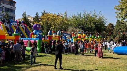 Eyyübiye Belediyesi çocuk ve gençlik buluşmasına renk kattı