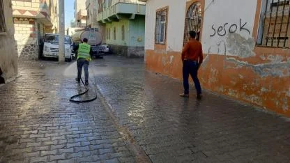 Eyyübiye’de sokaklar her gün yıkanıyor