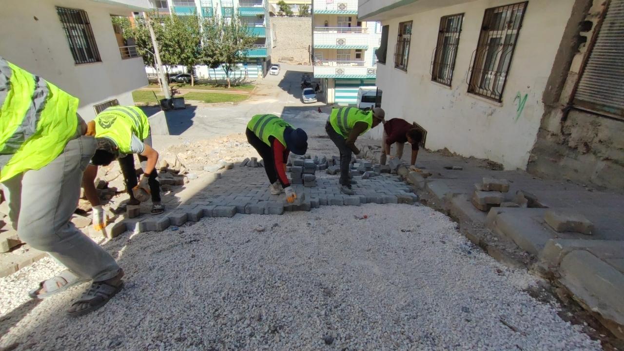 Eyyübiye’de yol yapım çalışmaları devam ediyor