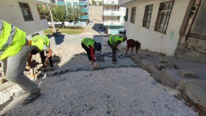 Eyyübiye’de yol yapım çalışmaları devam ediyor