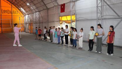 Karaköprü’de gençler voleybolla buluşuyor