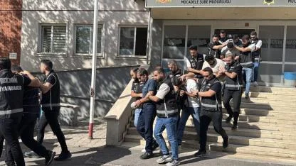 Şanlıurfa dahil 13 ilde kaçakçılık operasyonu: 19 tutuklama
