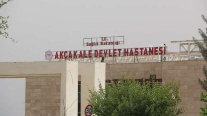 Şanlıurfa'da otomobil istinat duvarına çarptı: 5 yaralı