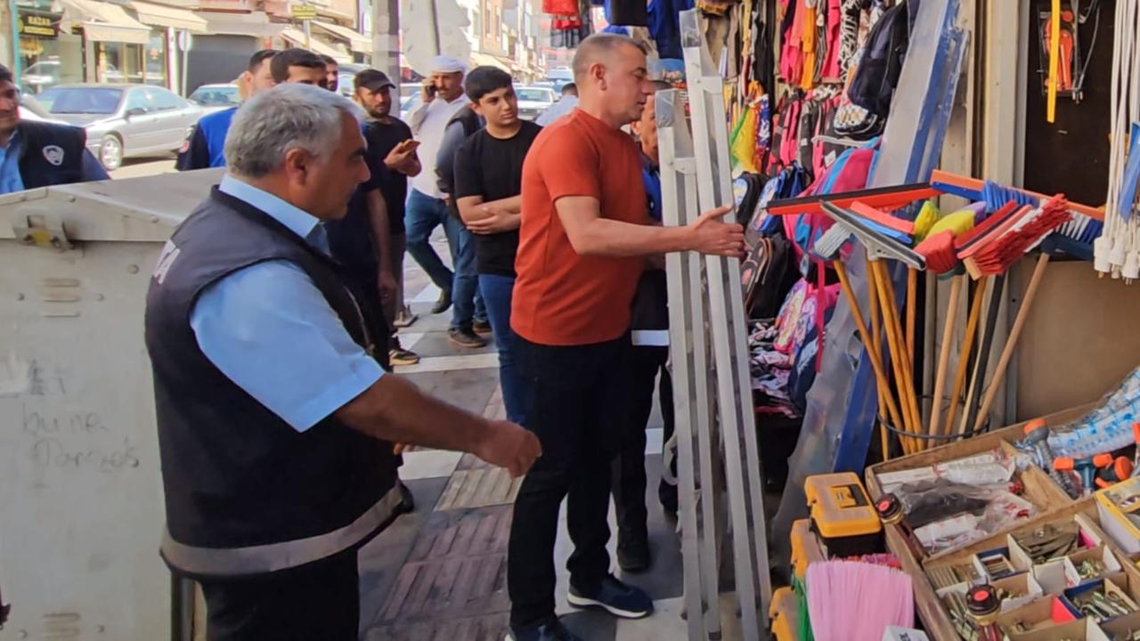 Viranşehir&#039;de esnafa kaldırım uyarısı