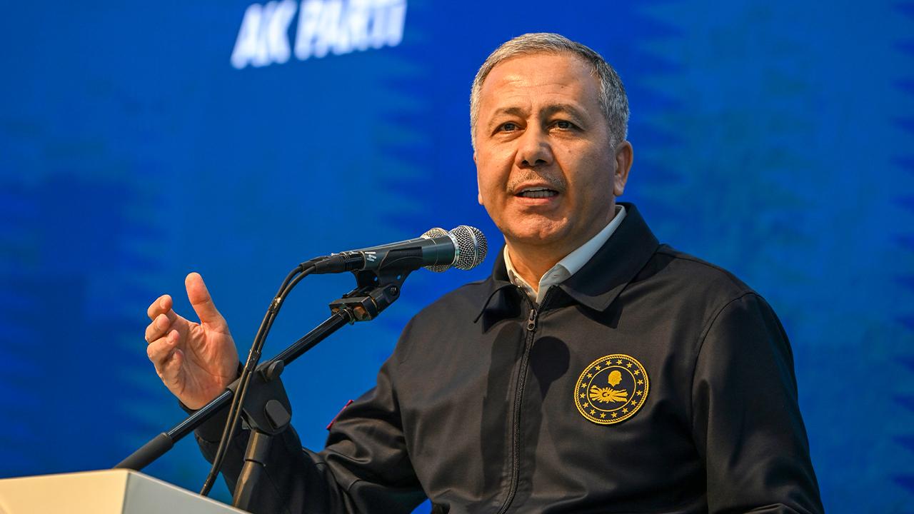 Bakan Yerlikaya, ülkesine dönen Suriyeli sayısını açıkladı