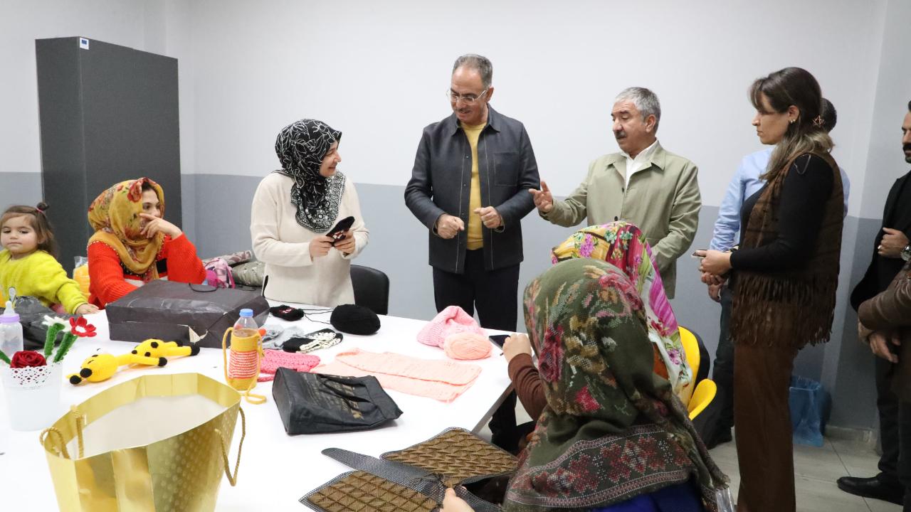Başkan Kuş, Eyyübiye’nin güçlenen kadınlarını ziyaret etti