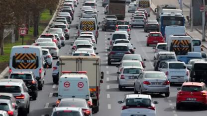 Bu gece benzine 1 lira 30 kuruş zam geliyor