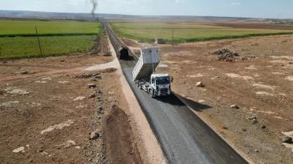 Büyükşehir, Hilvan’da sathi asfalt çalışmalarını tamamladı