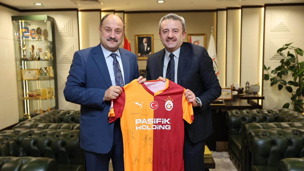 Galatasaray&#039;dan Gülpınar&#039;a ziyaret