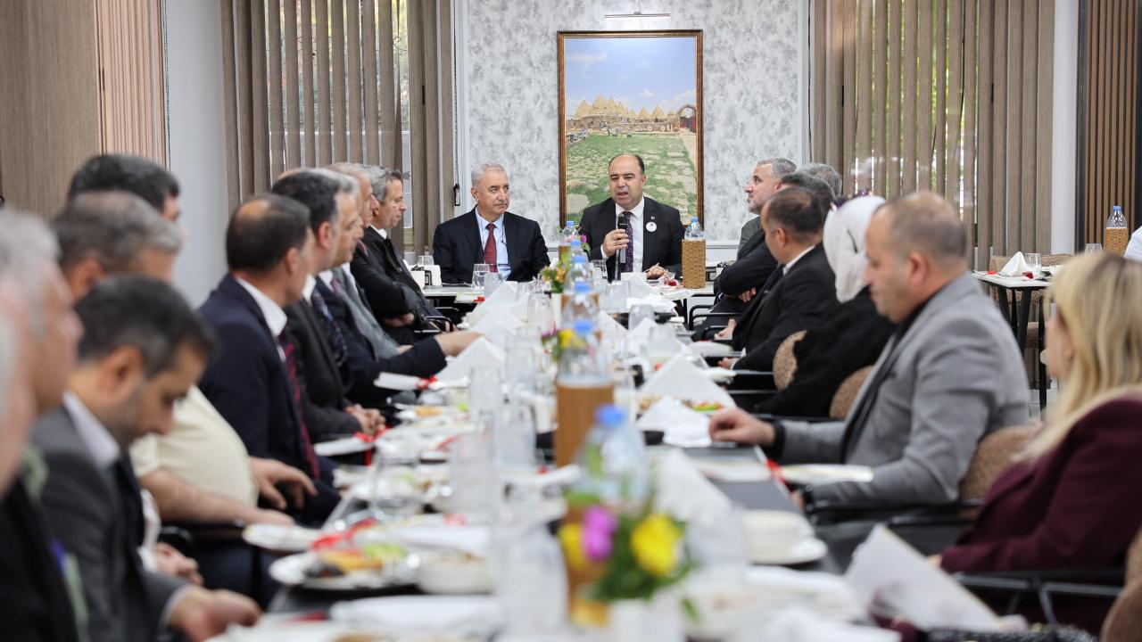 Karaköprü’de öğretmenler günü buluşması