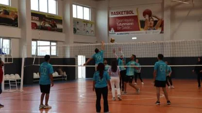 Öğretmenler Karaköprü’de sahaya çıktı