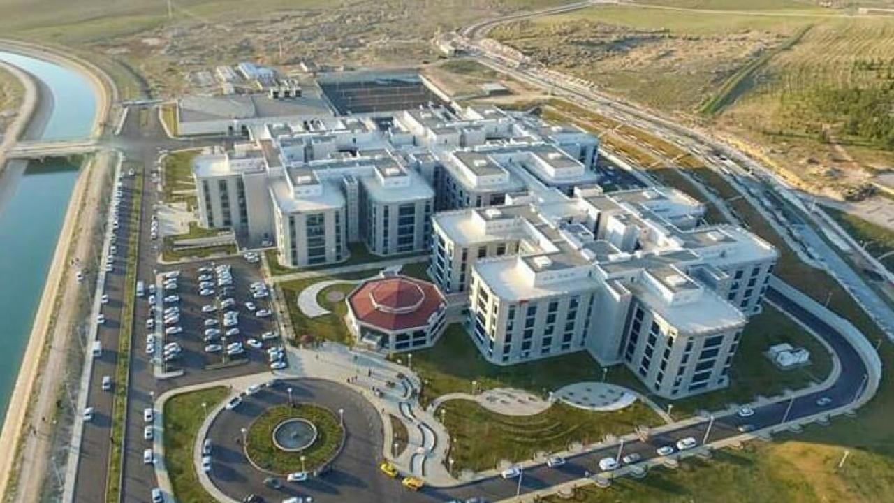 Şanlıurfa&#039;da karnından 15 kilo tümör çıkarılan kadın sağlığına kavuştu