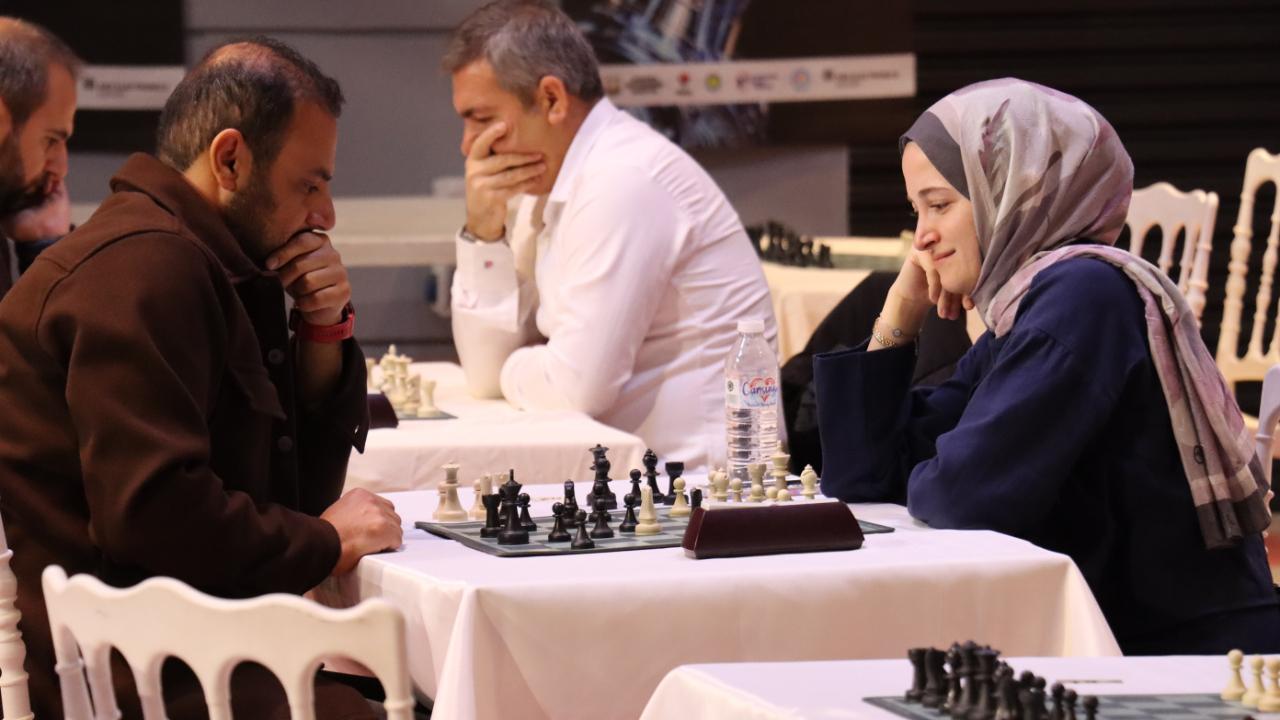 Şanlıurfa’da öğretmenler için satranç turnuvası düzenlendi