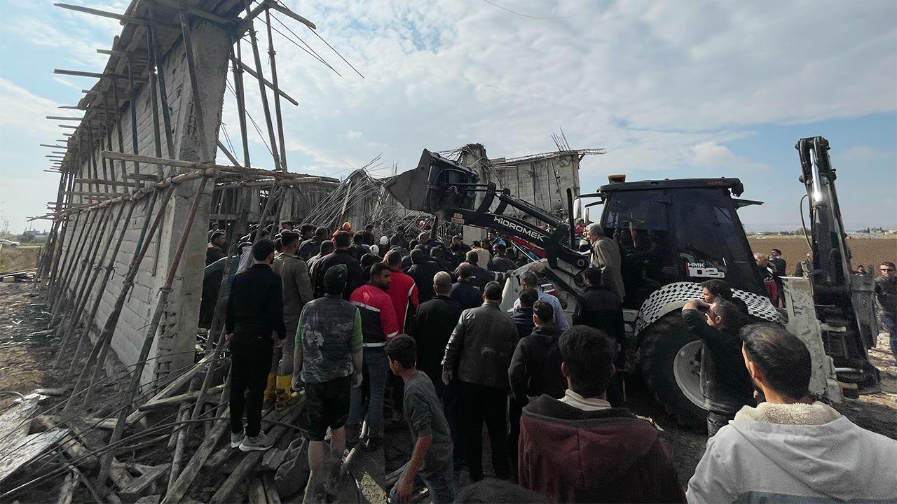 Şanlıurfa&#039;da tek katlı inşaat çöktü: 4 işçi enkaz altında kaldı