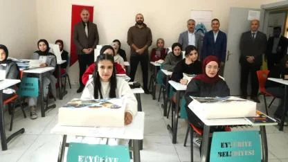 Başkan Kuş, sınava hazırlanan gençlerle buluştu