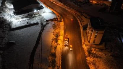 Büyükşehir Belediyesi, karla mücadelede seferber oldu