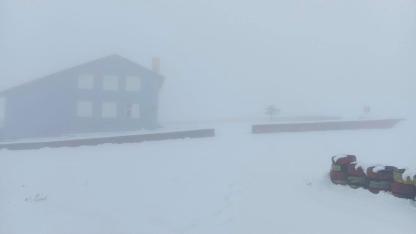 Karacadağ'a mevsimin ilk karı yağdı