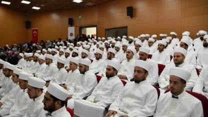 Şanlıurfa'da 145 aday din görevlisi için mezuniyet töreni yapıldı