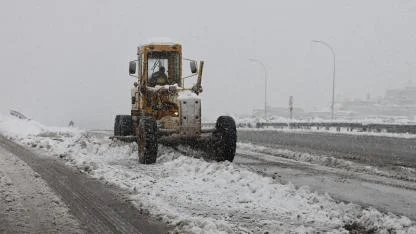 Şanlıurfa'da bazı yollar tır ve kamyon geçişlerine kapatıldı