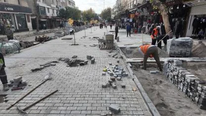 Şanlıurfa’da divanyolu modern bir görünüme kavuşuyor