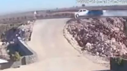 Şanlıurfa'da iki otomobil çarpıştı: Yaralılar var