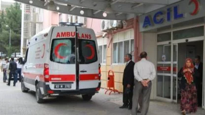 Şanlıurfa’da iki otomobilin çarpışması sonucu 2 kişi yaralandı