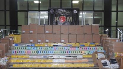 Şanlıurfa’da binlerce paket kaçak sigara ele geçirildi: 3 gözaltı