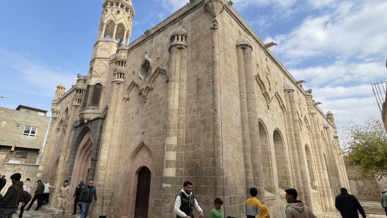 Tarihin izleri Şanlıurfa&#039;daki ‘Fırfırlı Cami’de birleşiyor