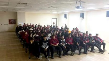 Yeşilay Şanlıurfa Şubesi'nden öğrencilere bağımlılıkla mücadele eğitimi