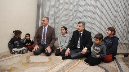 Başkan Kuş ve Günbeği yetim ailelerini ziyaret etti