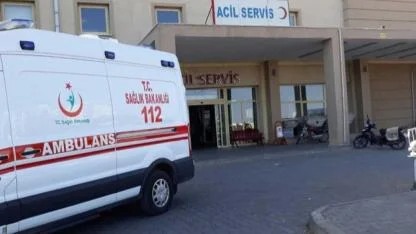 Birecik’te otomobil ile hafif ticari araç çarpıştı: 3 yaralı