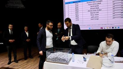 Büyükşehir Belediyesinde 90 personel alımı için kura çekimi yapıldı