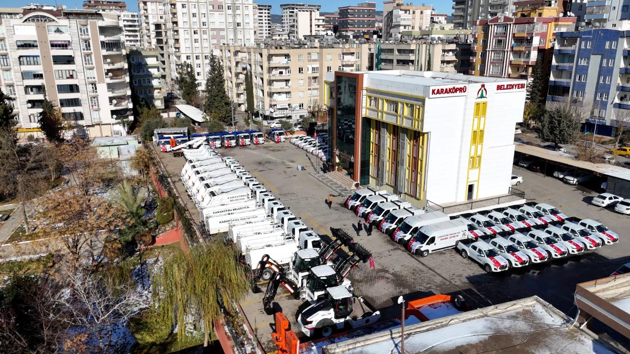 Karaköprü Belediyesi hizmet filosuna 71 yeni araç ekledi