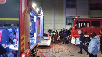 Karaköprü'de bir binada korkutan yangın
