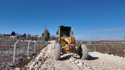 Karaköprü’de grup yolu sıcak asfaltla buluşuyor